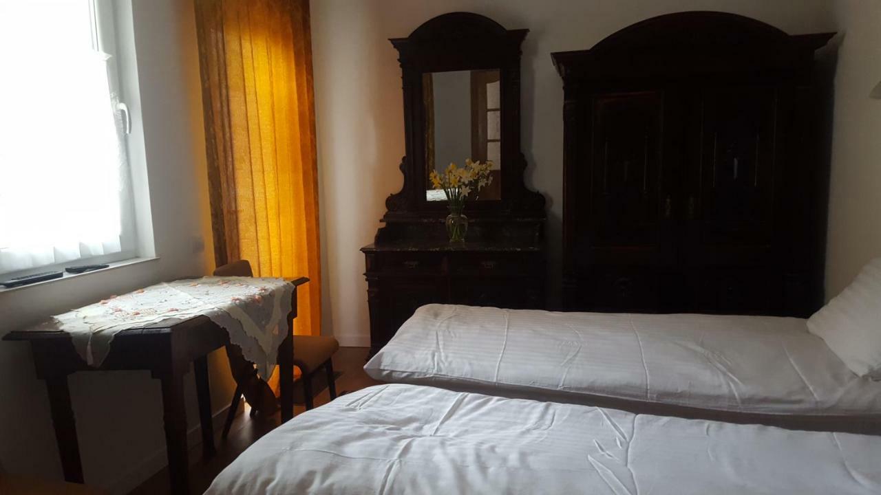 Room In An Old House Truskavets Exterior foto